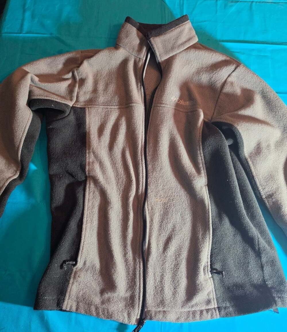Columbia Sportswear Company Gray and Black Full Zip Fleece Jacket Medium
